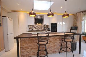 Photo 16- click for photo gallery